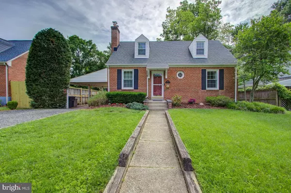 2907 SUMMERFIELD RD, Falls Church, VA 22042