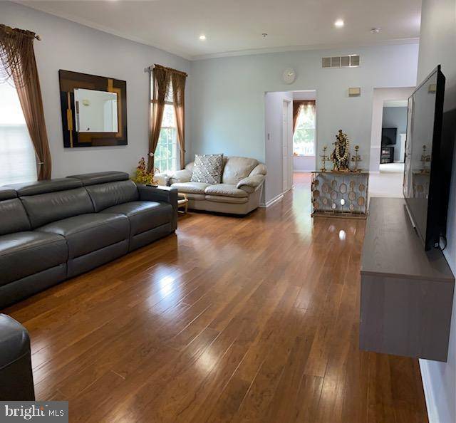 Eagleville, PA 19403,932 HERITAGE DR