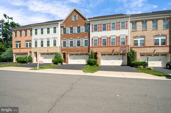 25149 DEERHURST TER, Chantilly, VA 20152