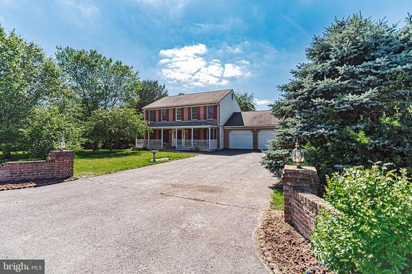 Falling Waters, WV 25419,124 ROBINS LN