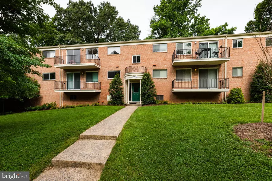 10507 WEYMOUTH ST #202, Bethesda, MD 20814