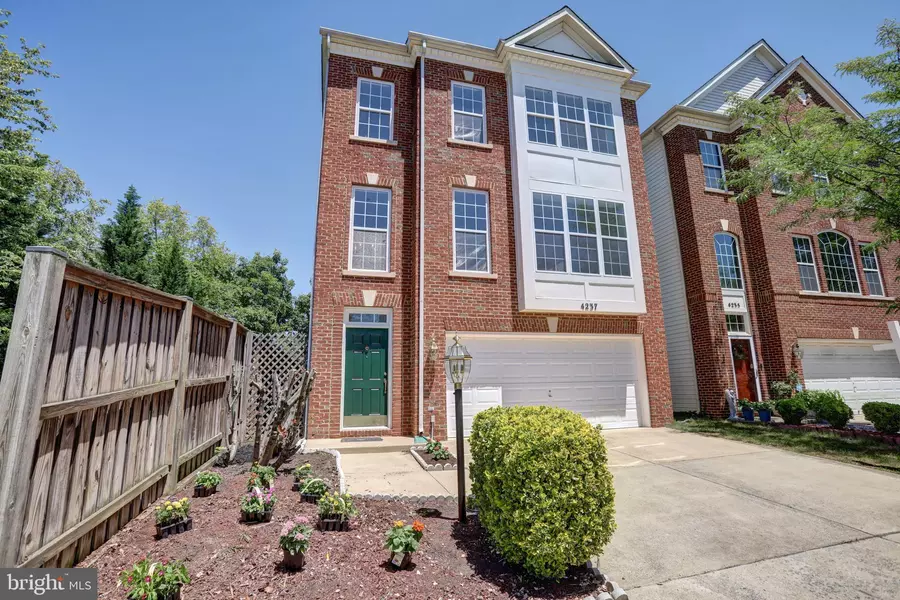 4237 SONIA CT, Alexandria, VA 22309