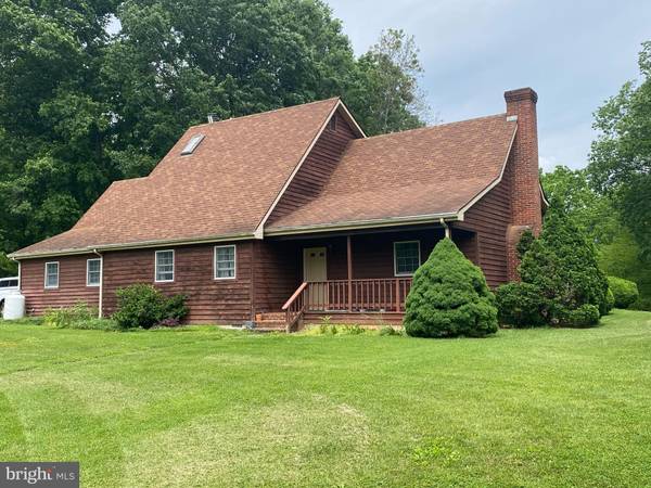 1977 SUMMIT POINT RD, Berryville, VA 22611