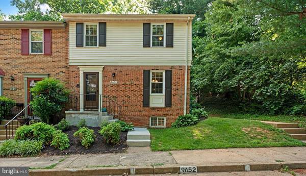 9652 LINDENBROOK ST, Fairfax, VA 22031