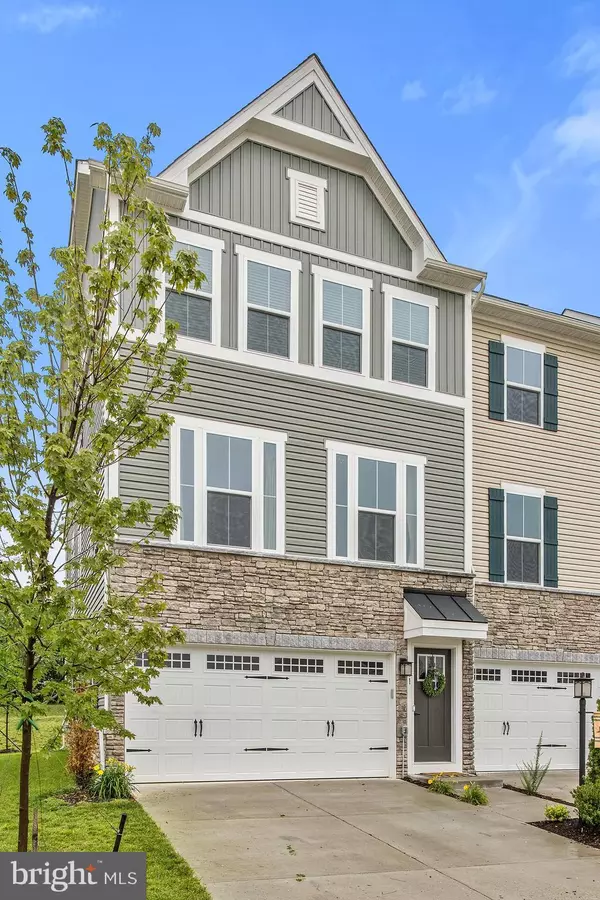 141 BURKWOOD TER, Lake Frederick, VA 22630