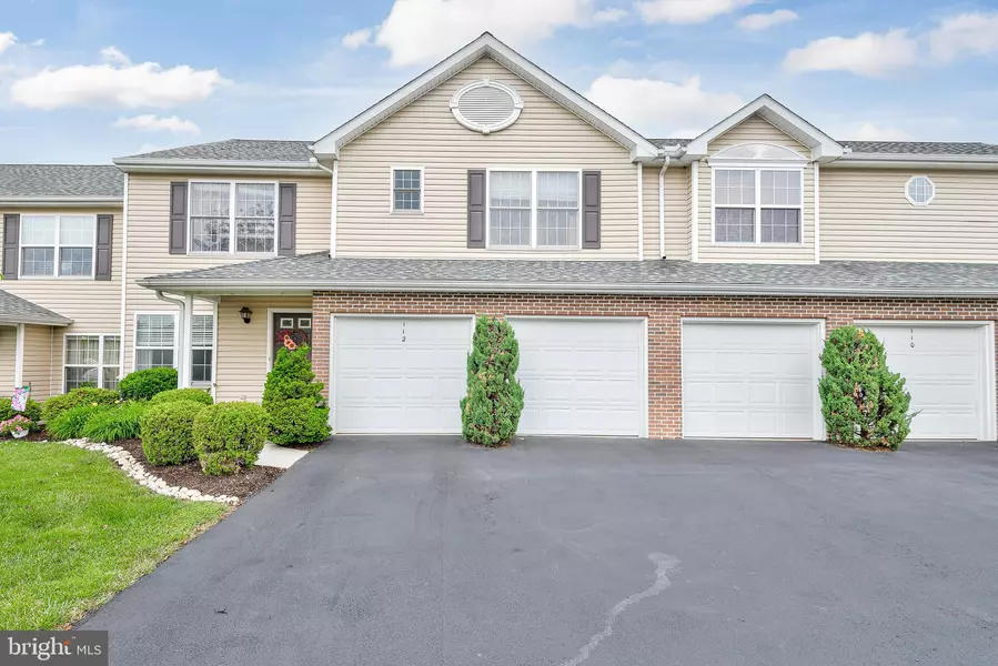 112 PEREGRINE LN, Hummelstown, PA 17036