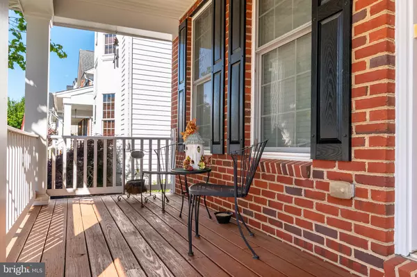 Chantilly, VA 20152,25189 RIDING CENTER DR