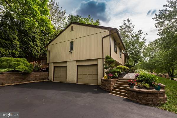 Havertown, PA 19083,102 WATERVIEW CIR