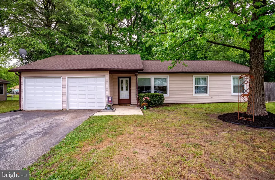 112 SNOW DROP LN, Penns Grove, NJ 08069