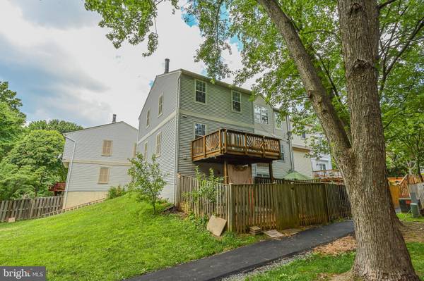 Burke, VA 22015,5864 BRIDGETOWN CT #22