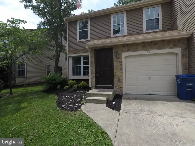 64 KETTLEBROOK DR, Mount Laurel, NJ 08054