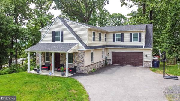 932 WINDSOR AVE, Dresher, PA 19025