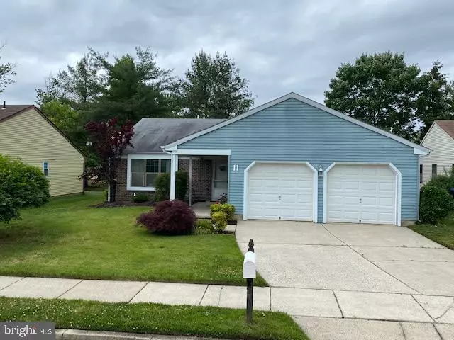 11 MARIGOLD CT, Mount Laurel, NJ 08054