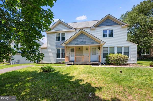 7 STACEY DR, Doylestown, PA 18901