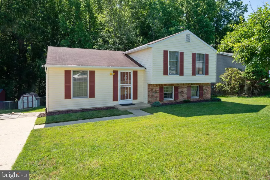 2240 BRIDLE PATH DR, Waldorf, MD 20601