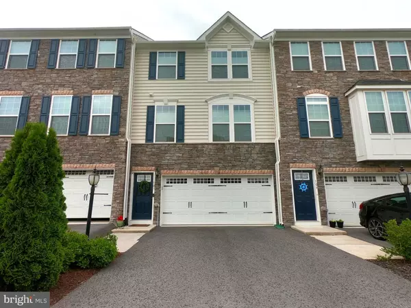 107 HORNBEAM DR, Lake Frederick, VA 22630