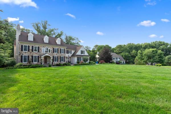 1060 TYLER DR, Newtown Square, PA 19073