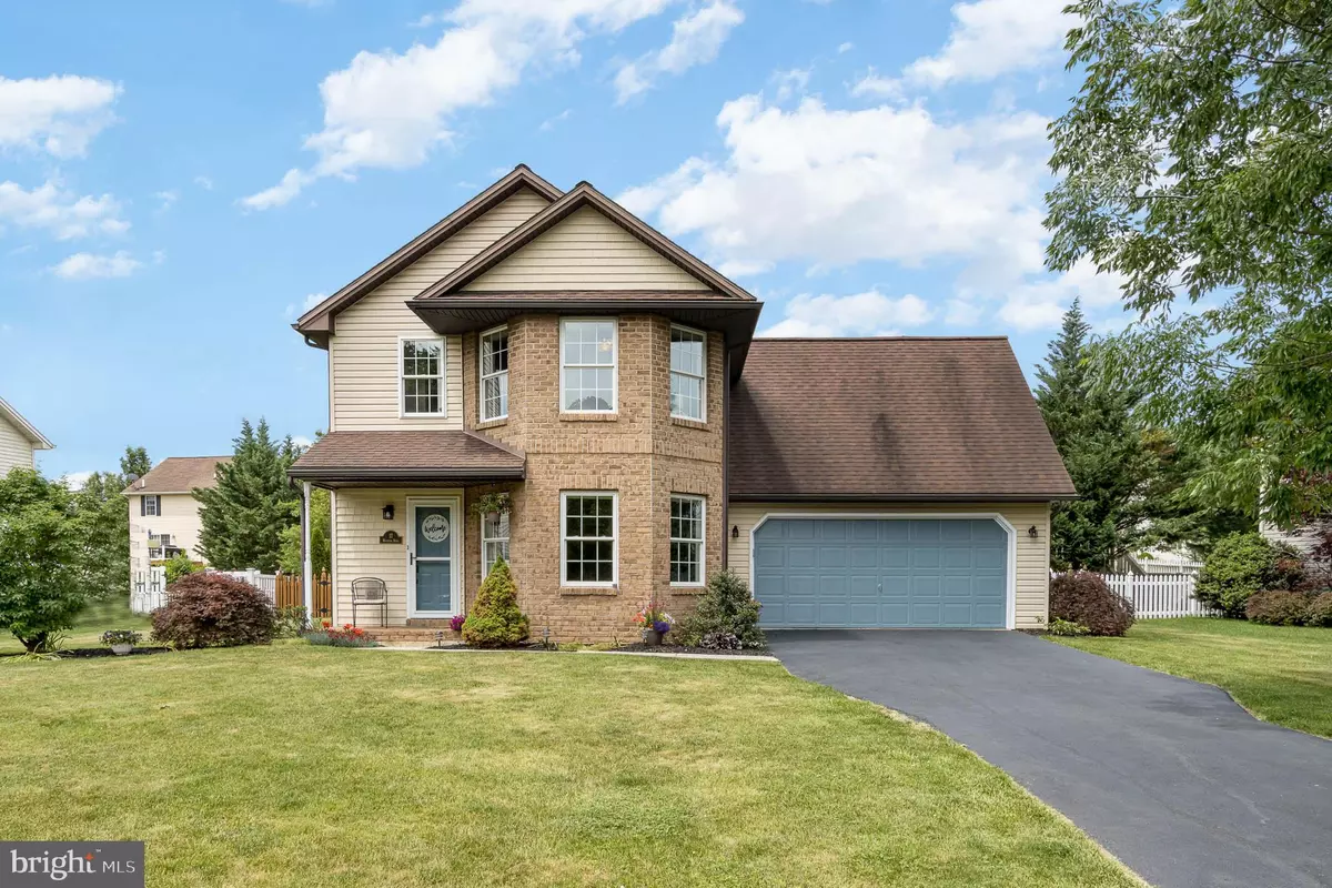 Mount Holly Springs, PA 17065,17 WOODVIEW DR