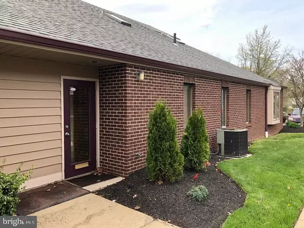 Langhorne, PA 19047,172 MIDDLETOWN BLVD #203B