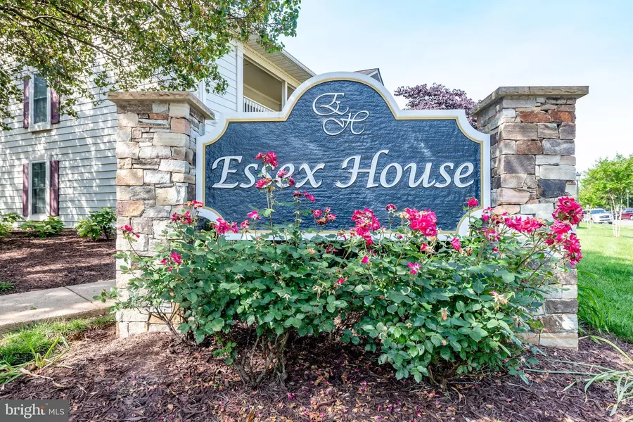 6047-A ESSEX HOUSE SQ, Alexandria, VA 22310