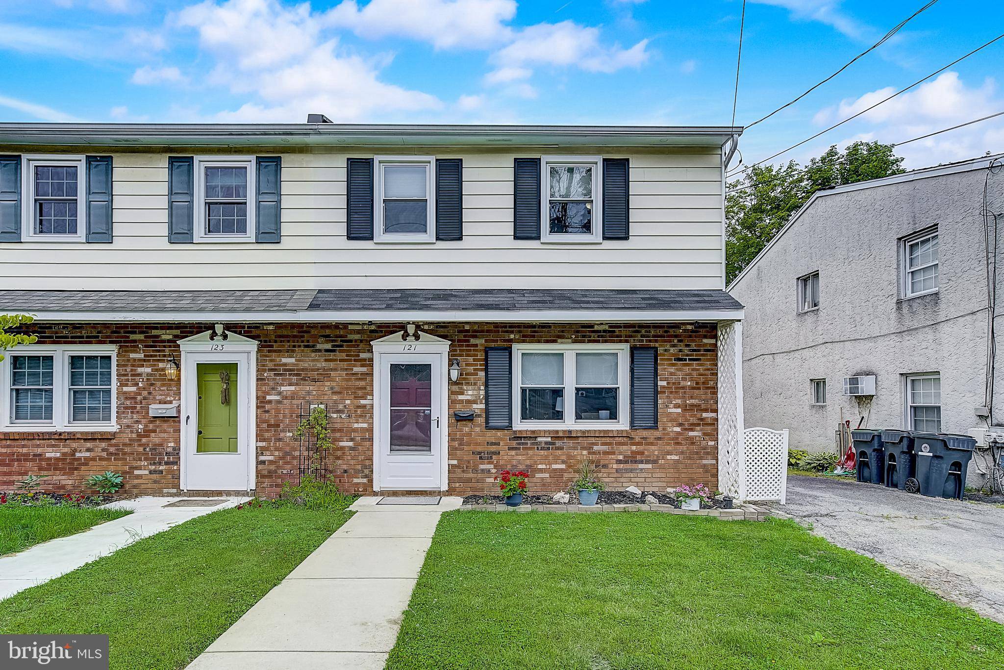 121 PENNSYLVANIA AVE, Phoenixville, PA 19460