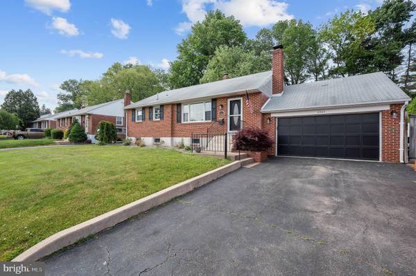 2503 WOODVIEW DR, Wilmington, DE 19808