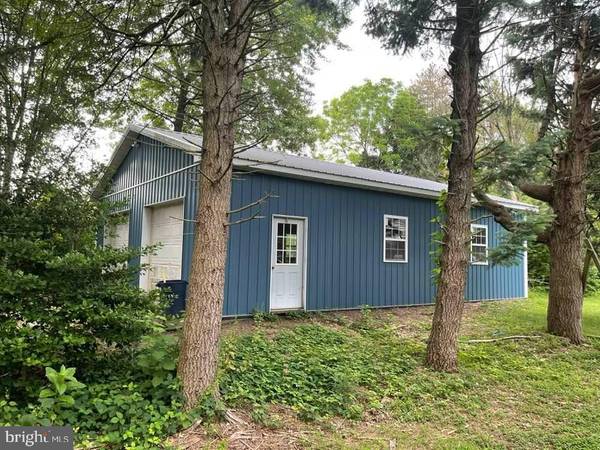 2220 WEBER RD, Lansdale, PA 19446