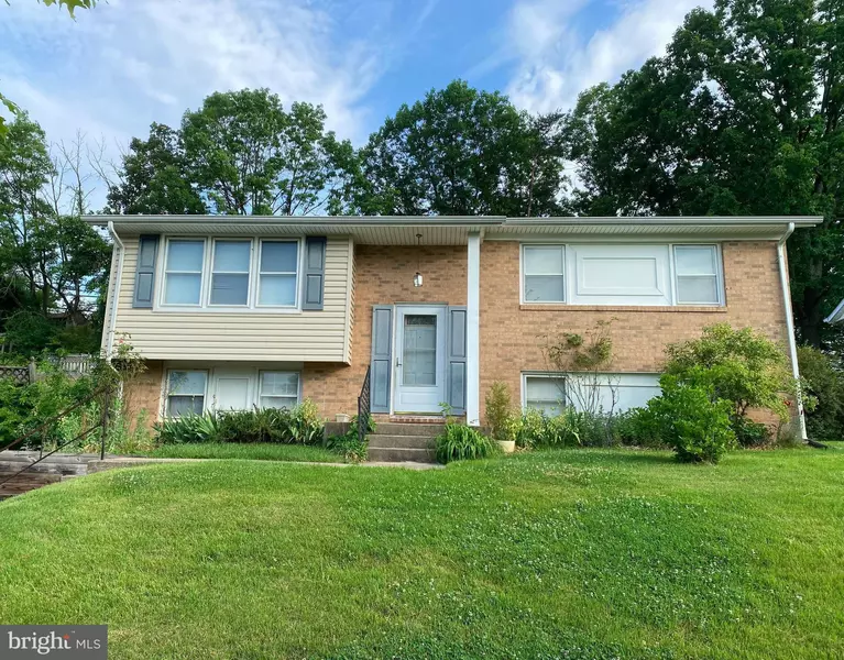 8600 PORTSMOUTH DR, Laurel, MD 20708