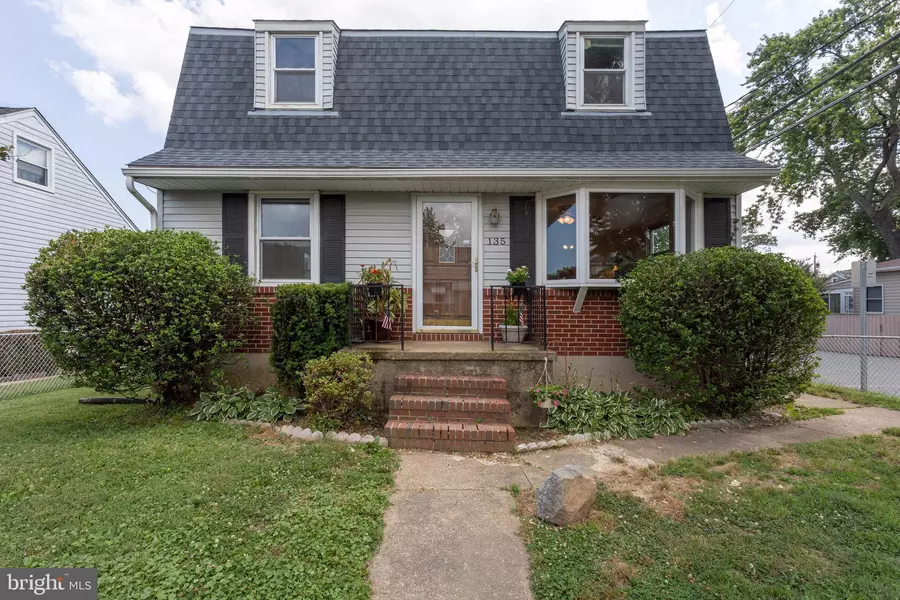 135 CEDAR HILL RD, Baltimore, MD 21225