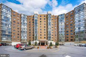 15100 INTERLACHEN DR #4-409, Silver Spring, MD 20906