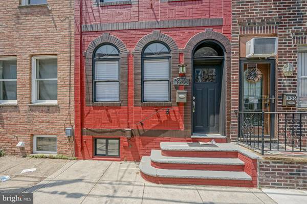 1908 S WARNOCK ST, Philadelphia, PA 19148