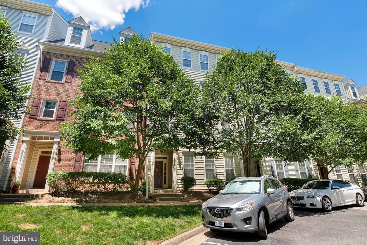 Falls Church, VA 22042,8084 GENEA WAY