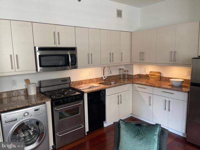 Philadelphia, PA 19103,219-29 S 18TH ST #604