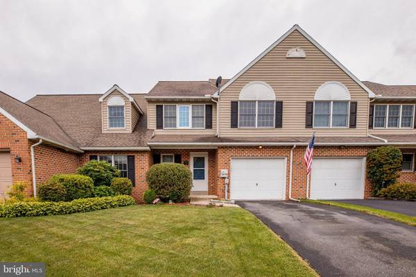 496 HILLSIDE DR, Mountville, PA 17554