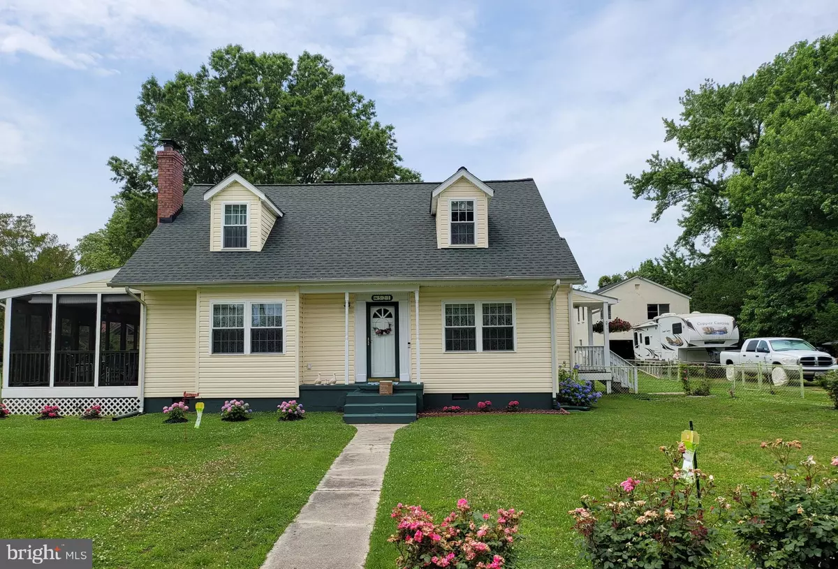 Colonial Beach, VA 22443,521 LOSSING AVE