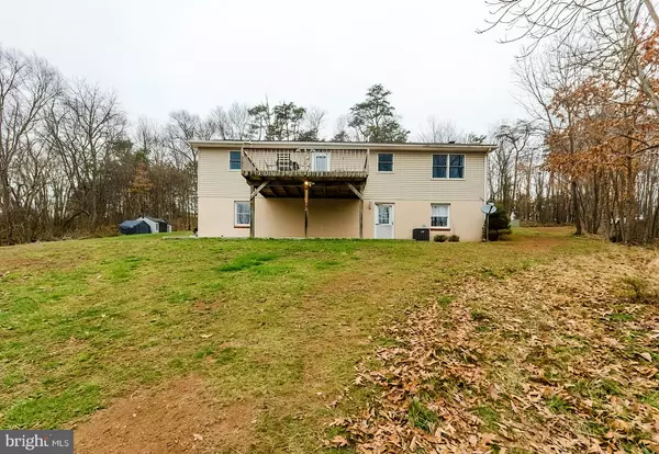 Berkeley Springs, WV 25411,310 WEBER LN