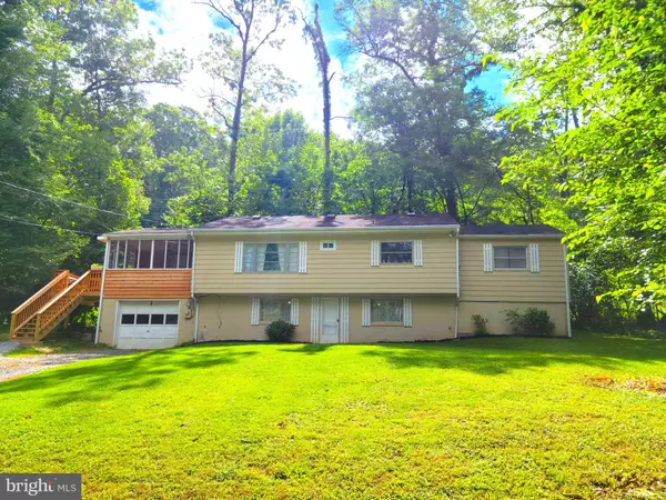 Harpers Ferry, WV 25425,131 RED OAK LN