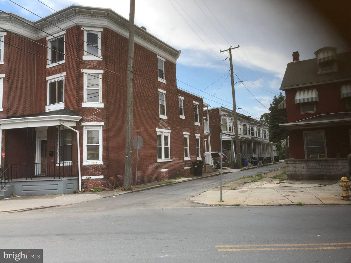 Harrisburg, PA 17104,328 S 17TH ST