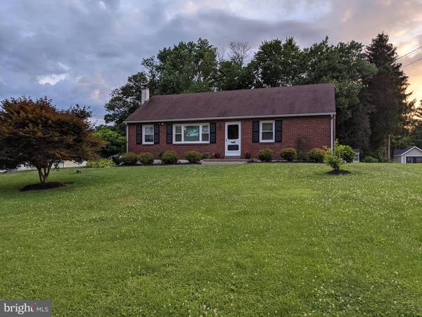 23 PAWLINGS CIR, Phoenixville, PA 19460