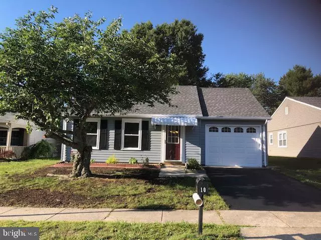 10 NEW CASTLE DR, Southampton, NJ 08088