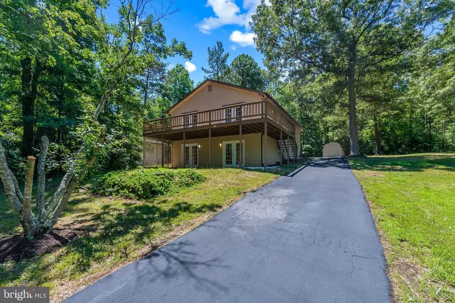 233 LAKE CAROLINE DR, Ruther Glen, VA 22546