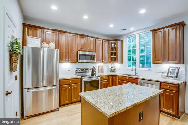 Lorton, VA 22079,8503 BERTSKY LN