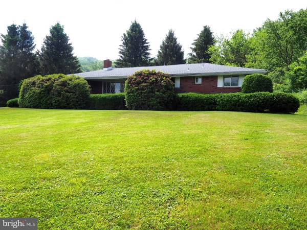 357 TUSCARORA MOUNTAIN DR, Barnesville, PA 18214