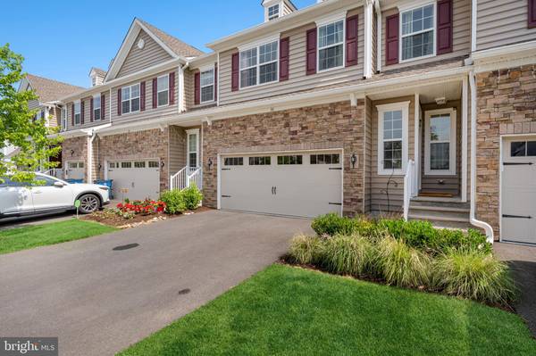 30 PERIWINKLE DR, Monroe Township, NJ 08831