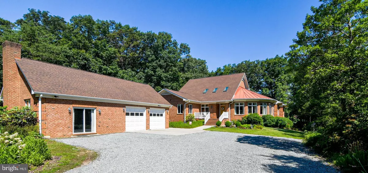 Colonial Beach, VA 22443,390 THOMPSON CIR