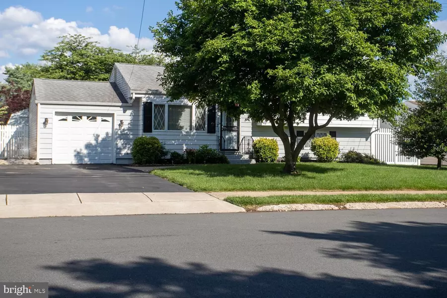 315 GROPP AVE, Hamilton, NJ 08610