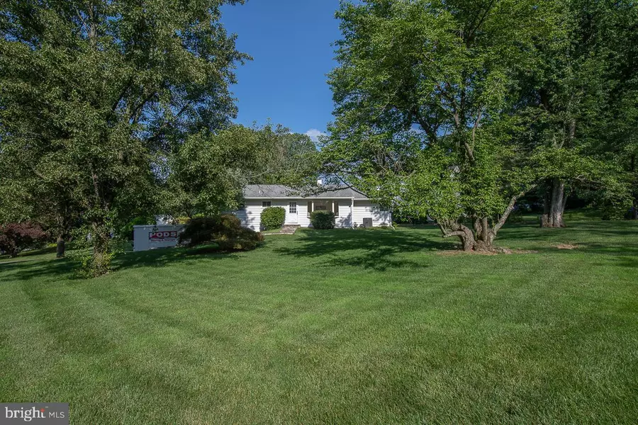 1388 COUNTY LINE RD, Wayne, PA 19087