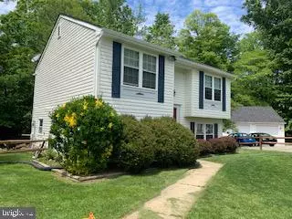 Waldorf, MD 20601,12462 CHARTER OAK CT