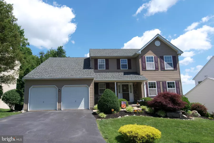 6967 LINCOLN DR, Macungie, PA 18062