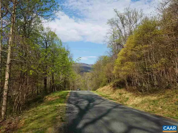 Nellysford, VA 22958,686 FAR KNOB CLIMB